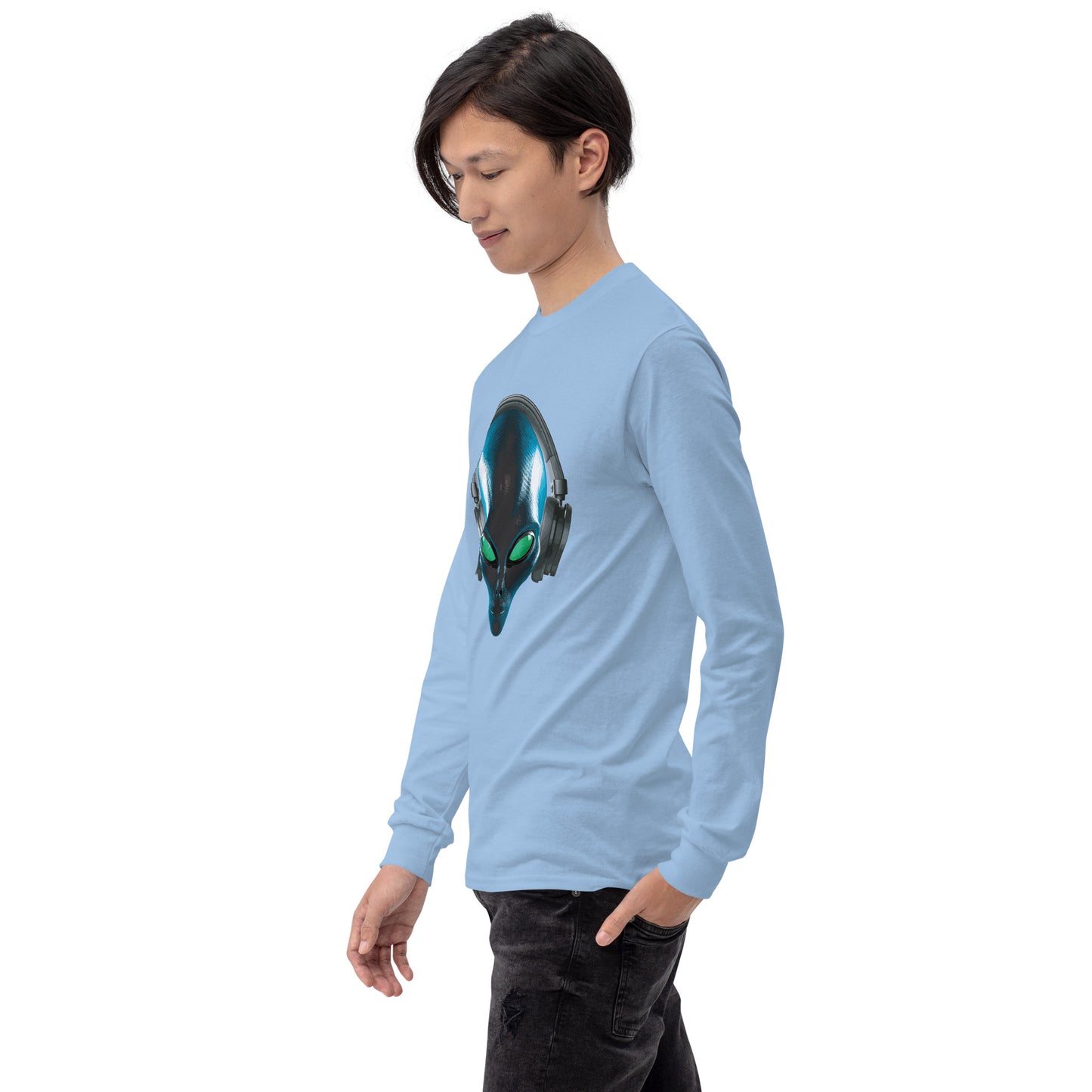 Alien with headphones Men’s Long Sleeve Shirt