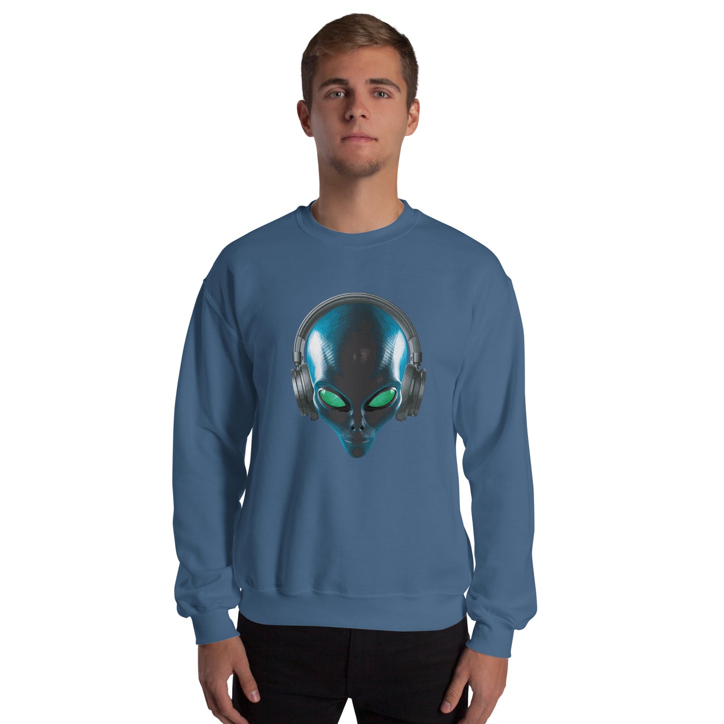 Alien with headphones Men’s Sweatshirt