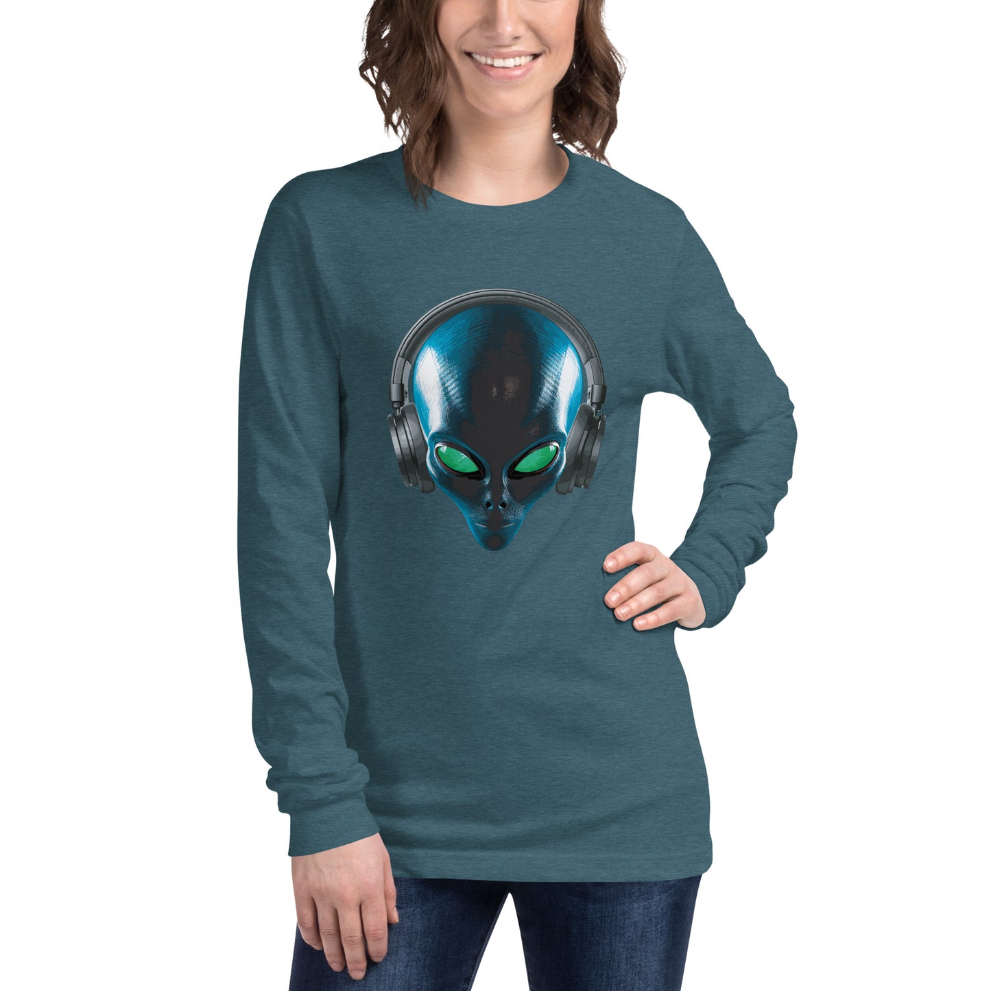 Aliens with headphones Women’s Long Sleeve Tee