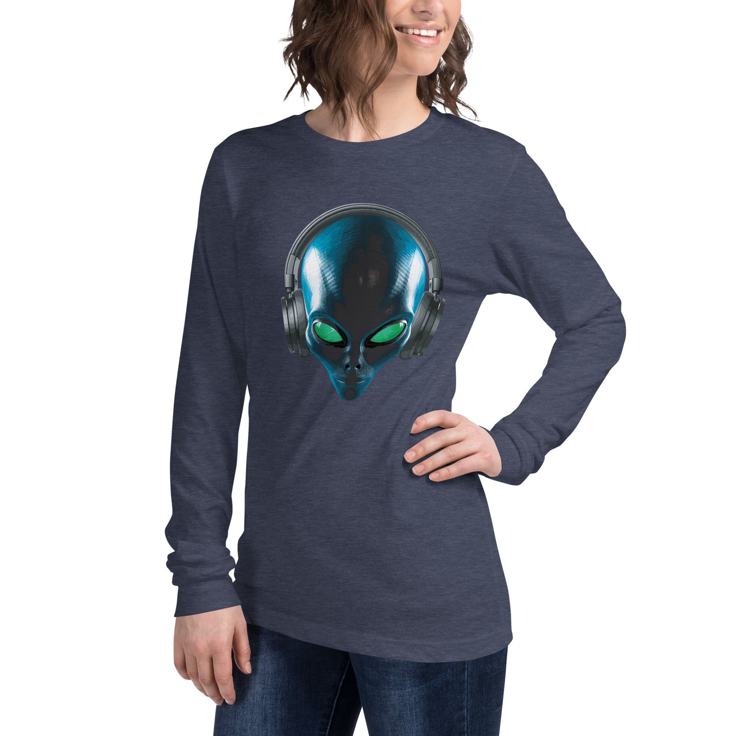 Aliens with headphones Women’s Long Sleeve Tee