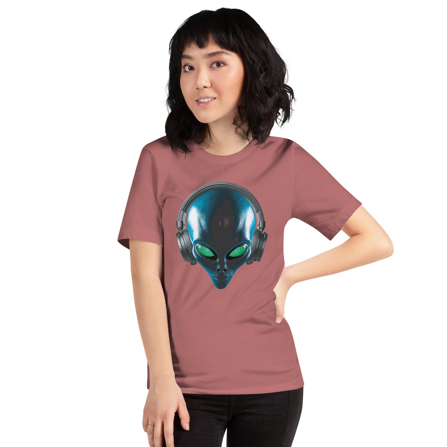 Aliens with headphones women’s  t-shirt