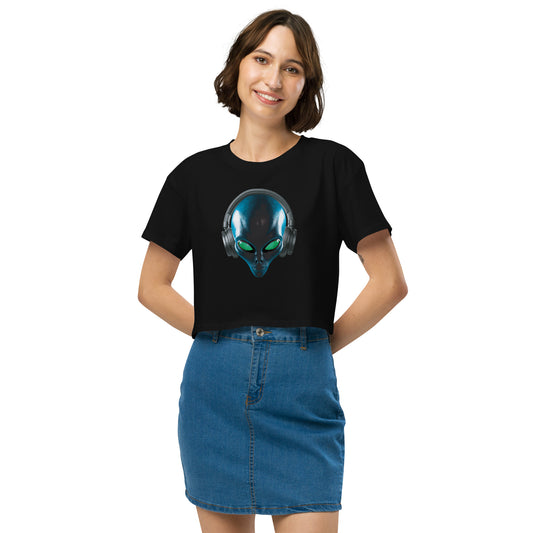 Alien with headphones Women’s crop top